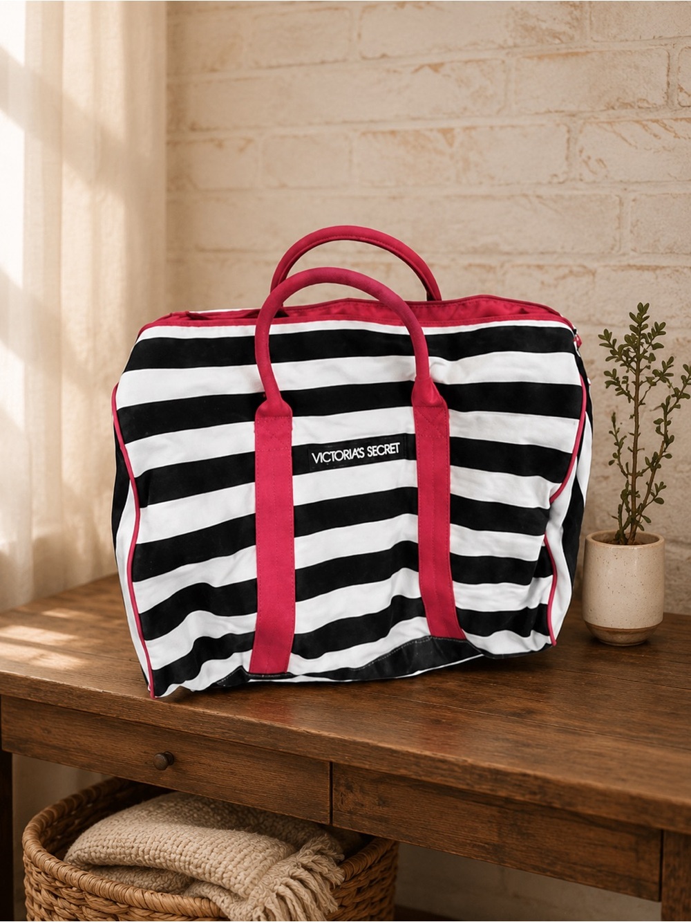 Victoria's Secret Black and White Striped Travel Bag with Pink Trim - Picture 4 of 5